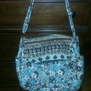 LEENIE overnight bag lots of different comparments